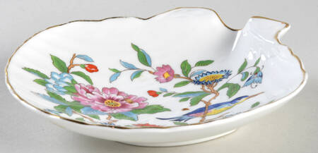 Pembroke (Gold Trim) Shell Shaped Dish