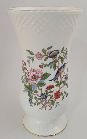 Pembroke (Gold Trim) 8" Vase