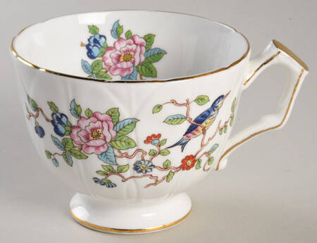 Pembroke (Gold Trim) Oversized Cup