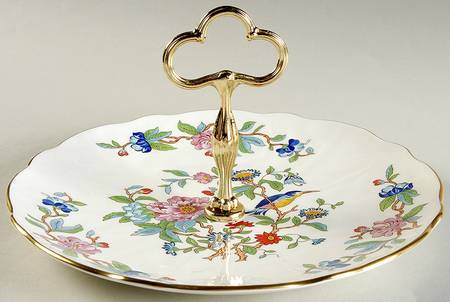Pembroke (Gold Trim) Cake Plate with Metal Center Handle