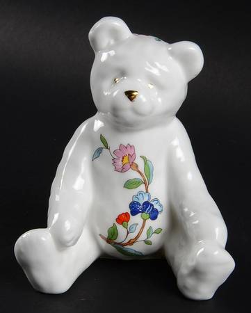 Pembroke (Gold Trim) Bear Figurine