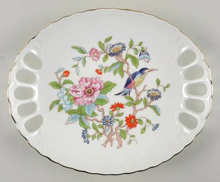 Pembroke (Gold Trim) 9" Pierced Oval Tray