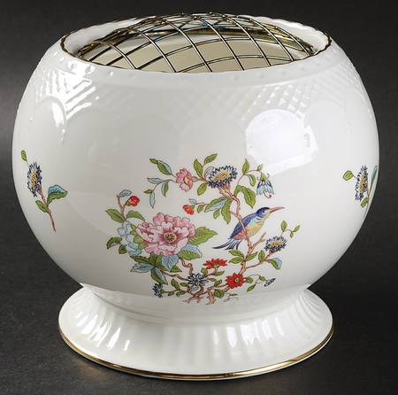 Pembroke (Gold Trim) Rose Bowl & Metal Frog