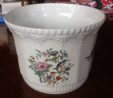 Pembroke (Gold Trim) Large Georgian Planter