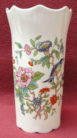 Pembroke (Gold Trim) 6" Wynn Vase