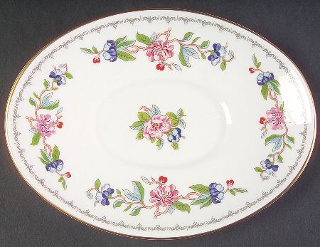 Pembroke (Gold Trim) Underplate for Gravy Boat