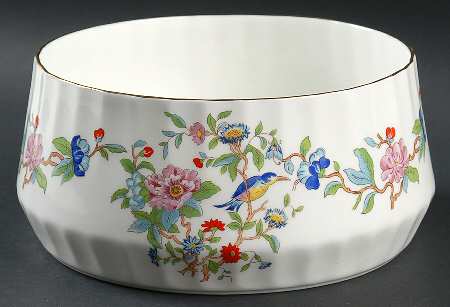 Pembroke (Gold Trim) 7" Salad Serving Bowl