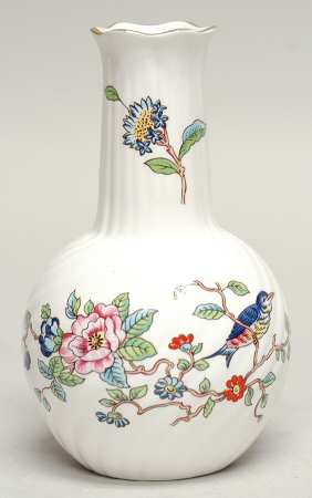 Pembroke (Gold Trim) 5" Swirl Vase
