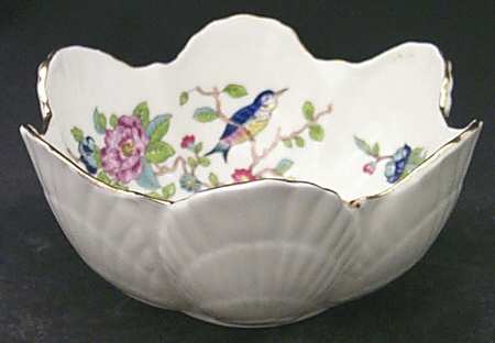 Pembroke (Gold Trim) 5" Shell Shaped Bowl