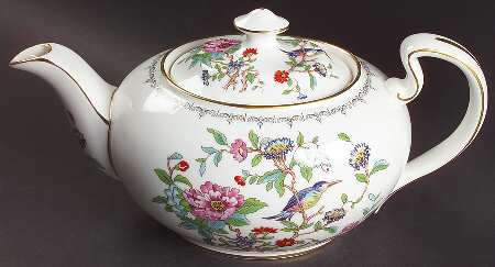 Pembroke (Gold Trim) Teapot & Lid