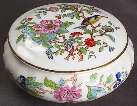 Pembroke (Gold Trim) 4" Round Box & Lid