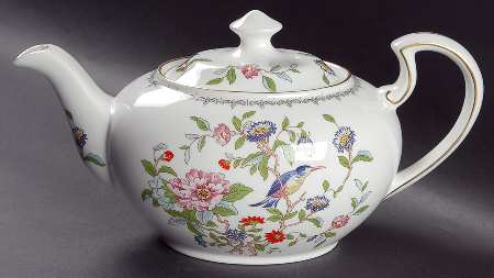 Pembroke (Gold Trim) Teapot & Lid