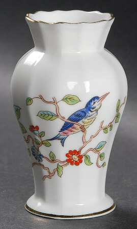 Pembroke (Gold Trim) 3" Vase