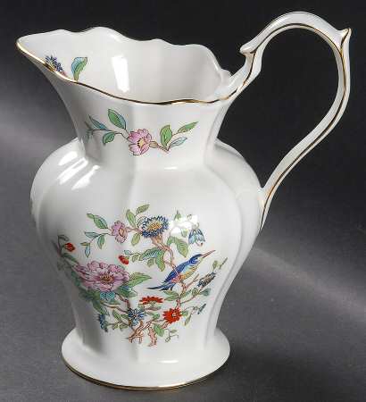 Pembroke (Gold Trim) 16 Oz Pitcher