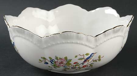 Pembroke (Gold Trim) 9" Scalloped Bowl