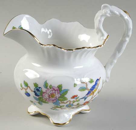 Pembroke (Gold Trim) Vine Shape Creamer