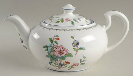 Pembroke (Blue Trim) Teapot & Lid