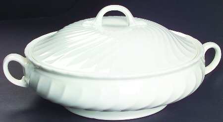 Portland White Round Covered Vegetable