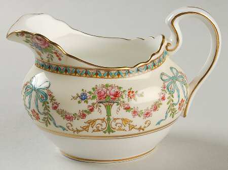 Rosedale (Bows, Flowers On Edge) Creamer