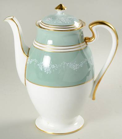 Rosewood (Scalloped) Coffee Pot & Lid