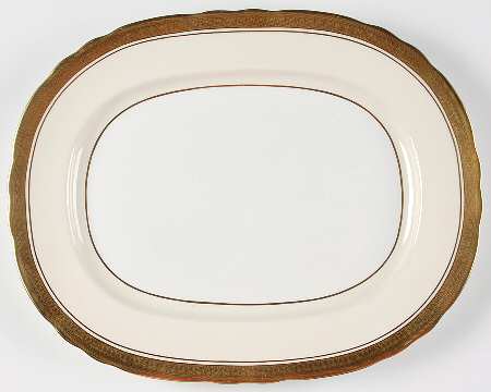Sandringham (Scalloped) 15" Oval Serving Platter
