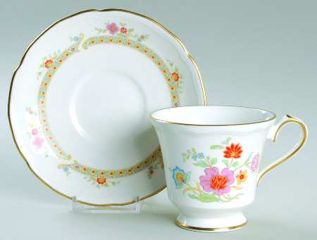 Shangri-La Footed Cup & Saucer Set