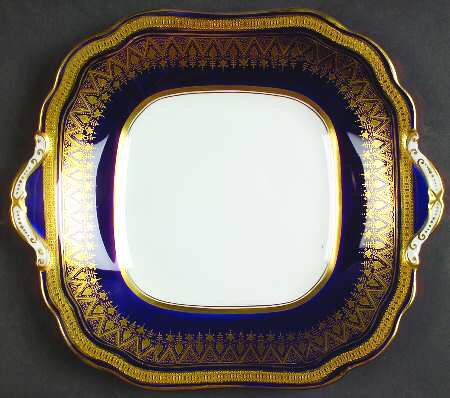 Simcoe (Scalloped) Square Handled Cake Plate