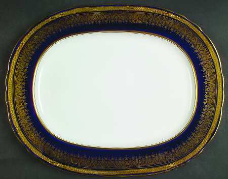 Simcoe (Scalloped) 15" Oval Serving Platter