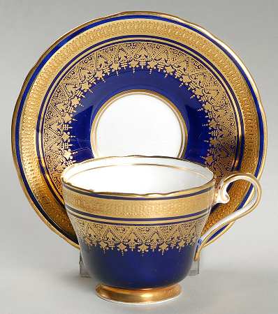 Simcoe (Scalloped) Footed Demitasse Cup & Saucer Set