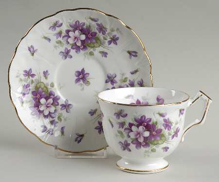 Violette (White Background) Footed Cup & Saucer Set