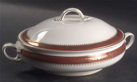 Warwick Red (Smooth) Round Covered Vegetable
