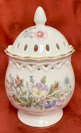 Wild Tudor Pierced Potpourri Jar & Lid