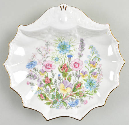 Wild Tudor 8" Shell Shaped Dish