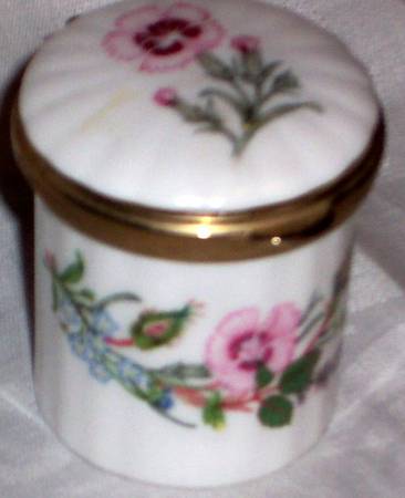 Wild Tudor Hinged Box