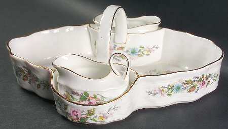 Wild Tudor Strawberry Basket W/Creamer & Open Sugar