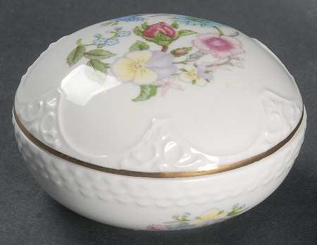 Wild Tudor Round Clyde Box & Lid