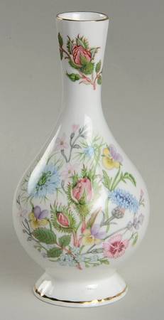 Wild Tudor 6" Bud Vase Globe