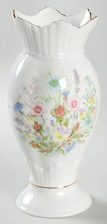 Wild Tudor 9" Windsor Vase