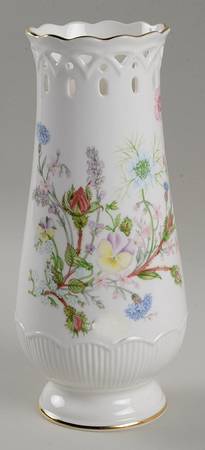 Wild Tudor 8" Chantille Flower Vase