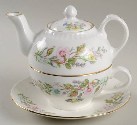 Wild Tudor Individual Teapot & Lid with Cup & Saucer