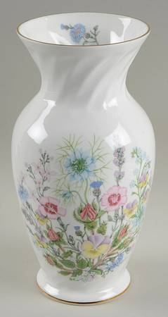 Wild Tudor 9" Vase