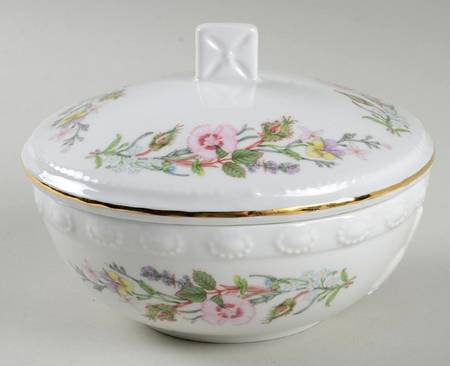 Wild Tudor 4" Round Box & Lid