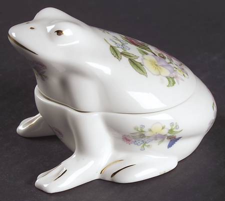 Wild Tudor Small Animal Box with Lid