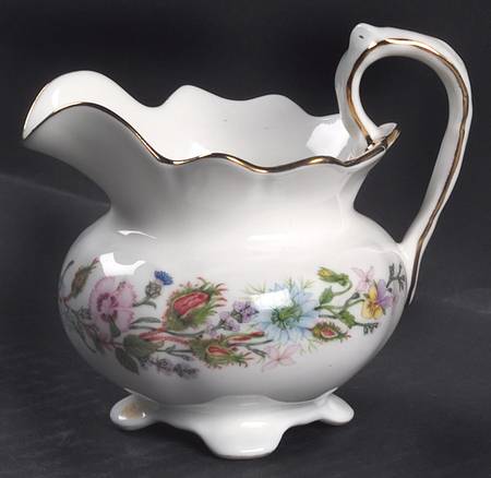 Wild Tudor Vine Shape Mini Creamer