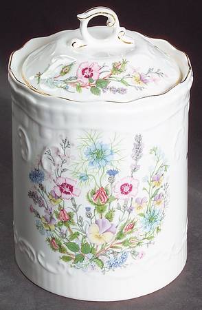 Wild Tudor Biscuit Barrel & Lid
