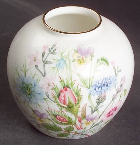 Wild Tudor 3" Rosebud Vase