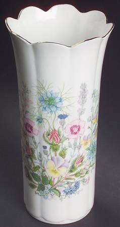 Wild Tudor 8" Vase