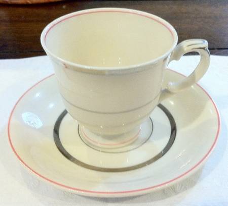 ARA53 Footed Cup & Saucer Set