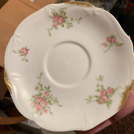 AHR282 Saucer by Charles Ahrenfeldt