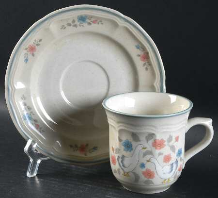 ACJ2 Flat Cup & Saucer Set